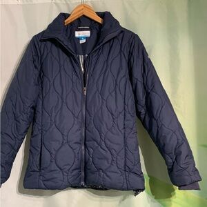 Columbia women’s jacket Medium